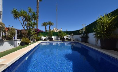 Resale - Villa -
Algorfa - La finca Golf