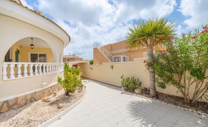 Reventa - Villa -
Ciudad Quesada