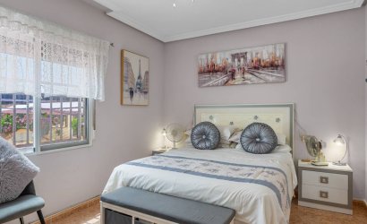 Tweedehands - Country House -
Catral