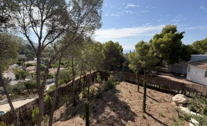 Obra nueva - Villa -
Altea