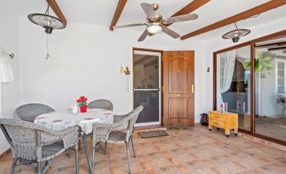 Resale - Country House -
La Nucía