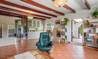Resale - Country House -
La Nucía