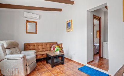 Resale - Country House -
La Nucía