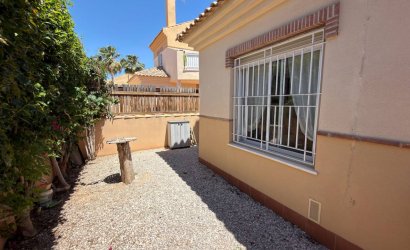Tweedehands - Villa -
Ciudad Quesada - Doña Pepa