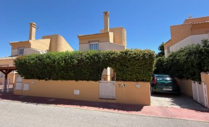 Tweedehands - Villa -
Ciudad Quesada - Doña Pepa