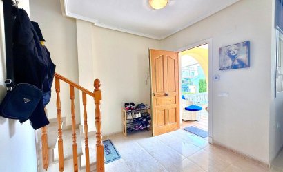 Resale - Villa -
Orihuela Costa - Villamartín
