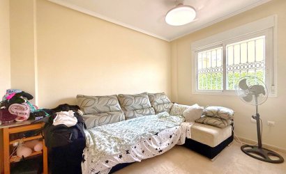 Resale - Villa -
Orihuela Costa - Villamartín