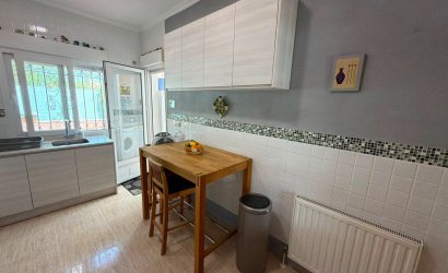 Tweedehands - Villa -
Los Montesinos - La Herrada