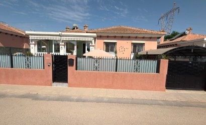Tweedehands - Villa -
Los Montesinos - La Herrada