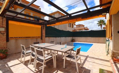 Tweedehands - Villa -
Los Montesinos - La Herrada