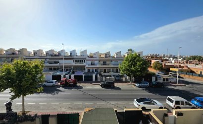 Revente - Villa -
Torrevieja - Sector 25