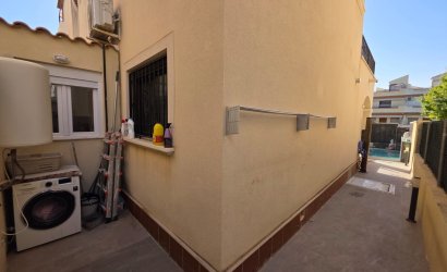 Revente - Villa -
Torrevieja - Sector 25