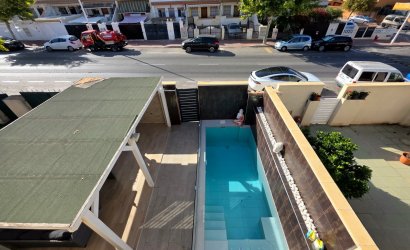 Revente - Villa -
Torrevieja - Sector 25