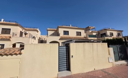 Revente - Villa -
Torrevieja - Sector 25
