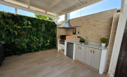Revente - Villa -
Torrevieja - Sector 25