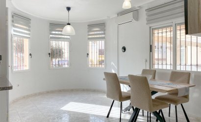 Resale - Townhouse -
Torrevieja - Nueva Torrevieja