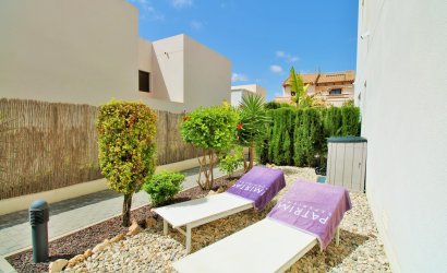 Resale - Villa -
Villamartín - PAU 8