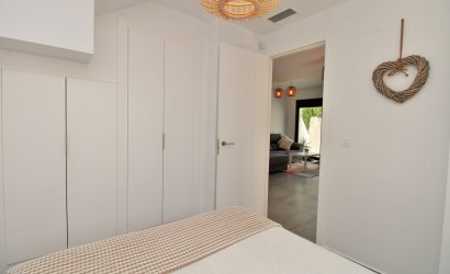 Resale - Villa -
Villamartín - PAU 8