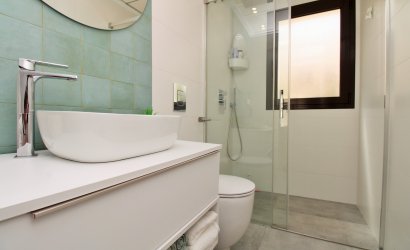 Resale - Villa -
Villamartín - PAU 8