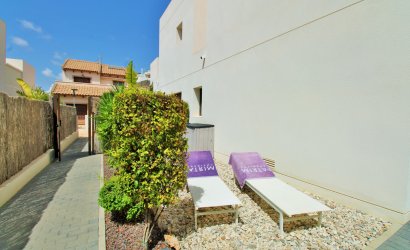 Resale - Villa -
Villamartín - PAU 8