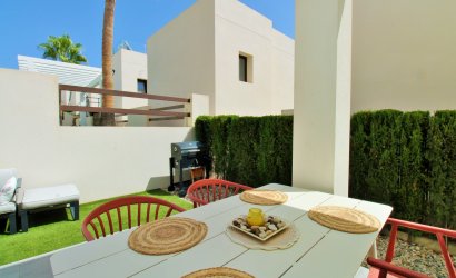 Resale - Villa -
Villamartín - PAU 8