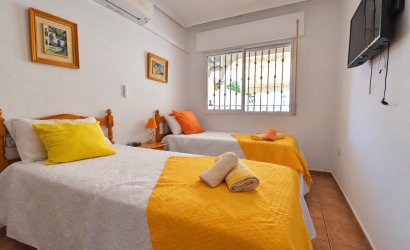 Tweedehands - Villa -
Orihuela Costa - La Zenia