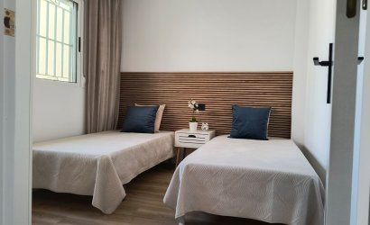 Resale - Townhouse -
Alicante - La Florida