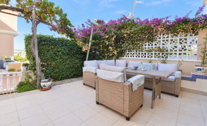 Tweedehands - Herenhuis -
Orihuela Costa - Los Altos