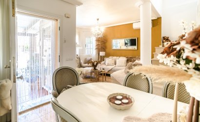 Resale - Townhouse -
Guardamar del Segura - El Raso