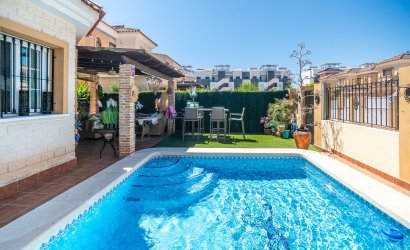 Resale - Townhouse -
Guardamar del Segura - El Raso
