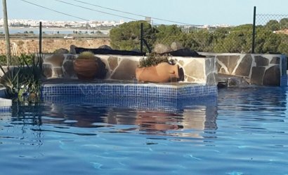 Reventa - Villa -
Torrevieja - Los Balcones