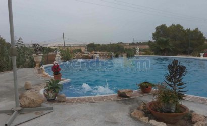 Reventa - Villa -
Torrevieja - Los Balcones