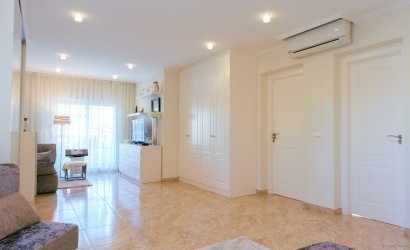 Revente - Villa -
Torrevieja - Los Balcones