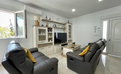 Reventa - Villa -
Torrevieja - Los Balcones