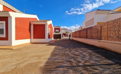 Obra nueva - detached -
Purias
