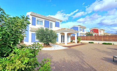 New Build - detached -
Purias