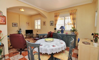 Tweedehands - Herenhuis -
Playa Flamenca