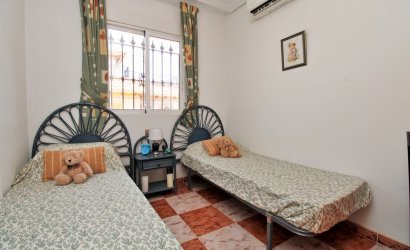 Tweedehands - Herenhuis -
Playa Flamenca