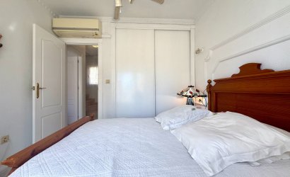 Revente - Villa -
Orihuela Costa - Villamartín