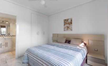 Revente - apartment -
Orihuela Costa - Villamartín