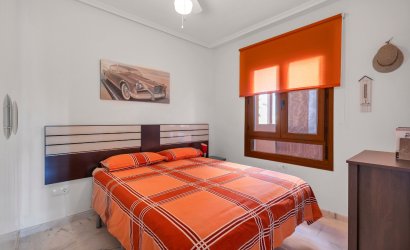 Revente - apartment -
Orihuela Costa - Villamartín