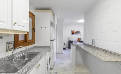 Revente - apartment -
Orihuela Costa - Villamartín